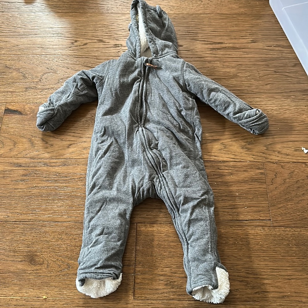 H&M Bear Suit 6-9Mo